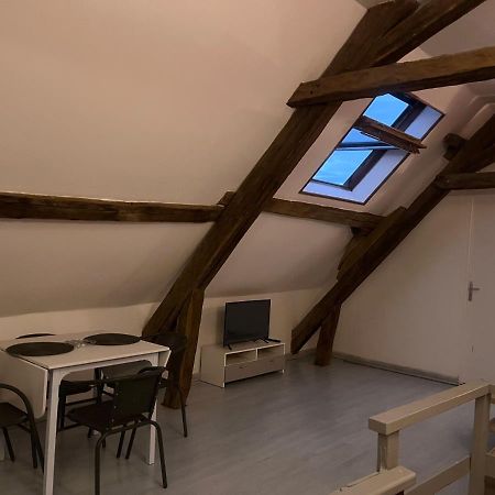 Chablis: Grand Studio En Plein Centre Ville 외부 사진
